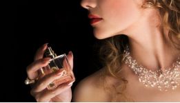 5 оригинальных способов применения парфюмерных ароматов